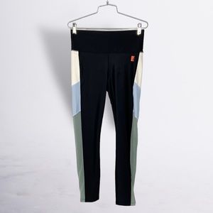 PE Nation Black Colorblock Leggings Size XL (US Size 10/M)